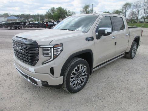 New 2026 GMC Sierra 1500 Denali Ultimate AWD/4WD image 11