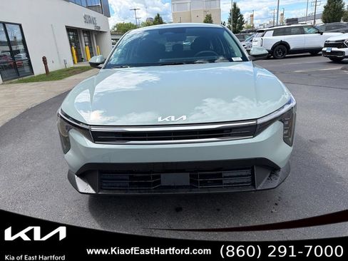 New 2026 Kia K4 FWD image 4