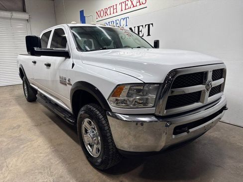 Used 2018 RAM 2500 Tradesman w/ Chrome Appearance Group image 2