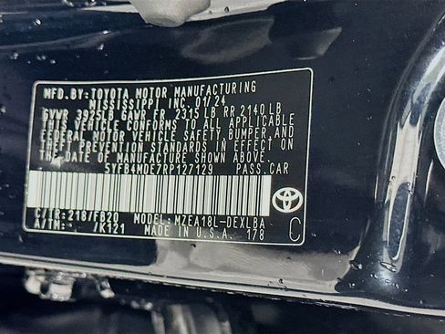 Certified 2024 Toyota Corolla LE FWD image 31