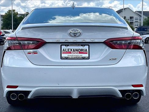 Used 2023 Toyota Camry XSE FWD image 4