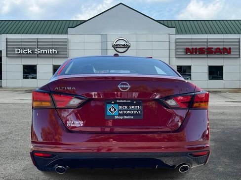 New 2025 Nissan Altima 2.5 SR w/ SR Premium Package image 5