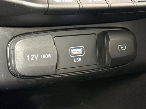 Used 2021 Hyundai Veloster N image 25