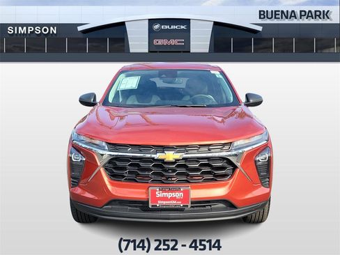 Used 2024 Chevrolet Trax LS image 3