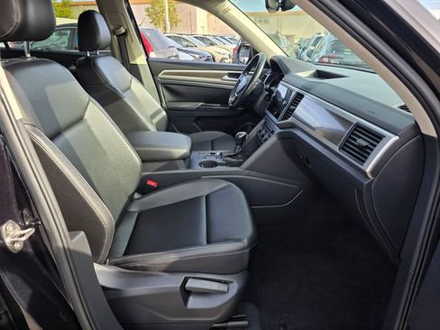 Used 2019 Volkswagen Atlas SE FWD image 10