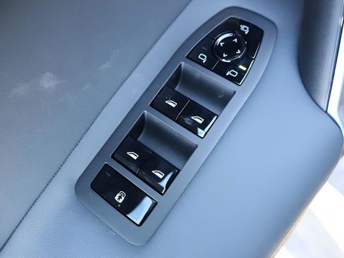 New 2025 BMW iX M60 image 52