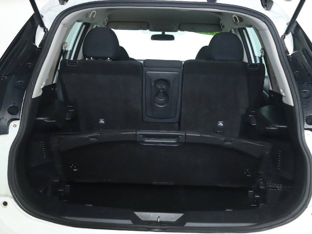 Used 2018 Nissan Rogue S AWD/4WD image 27