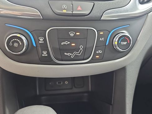 Certified 2024 Chevrolet Equinox LS w/ LS Convenience Package FWD image 27
