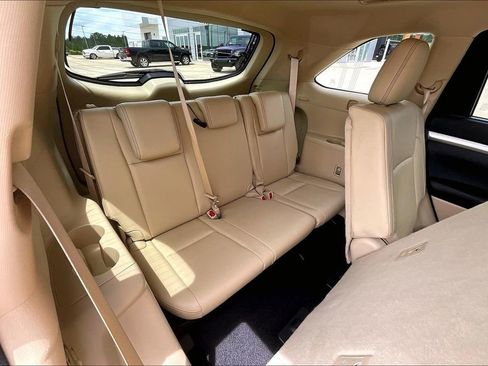 Used 2016 Toyota Highlander XLE FWD image 28