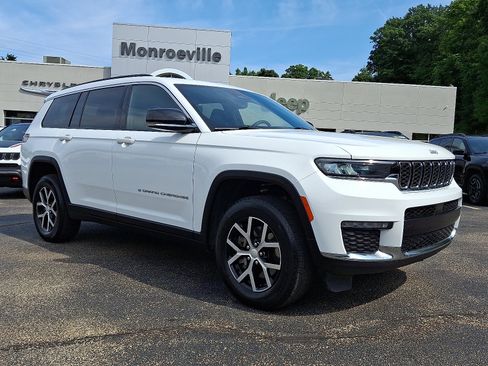 Certified 2024 Jeep Grand Cherokee L Limited AWD/4WD image 3