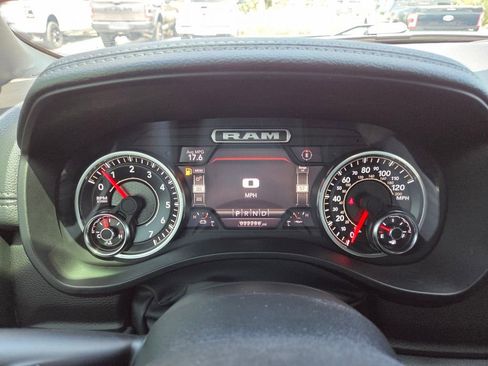 Used 2023 RAM 1500 Laramie RWD image 28