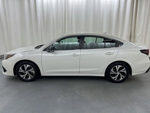 Used 2022 Subaru Legacy image 3