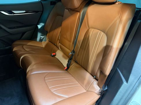 Used 2018 Maserati Levante 3.0L image 39