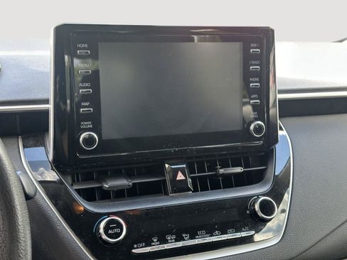 Used 2020 Toyota Corolla LE FWD image 11