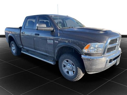 Used 2018 RAM 2500 Tradesman w/ Chrome Appearance Group image 7