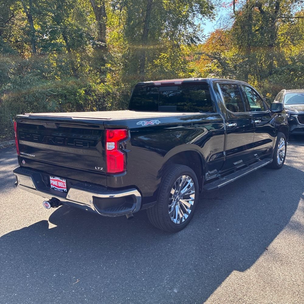 Used 2022 Chevrolet Silverado 1500 LTZ w/ Safety Package II AWD/4WD image 3