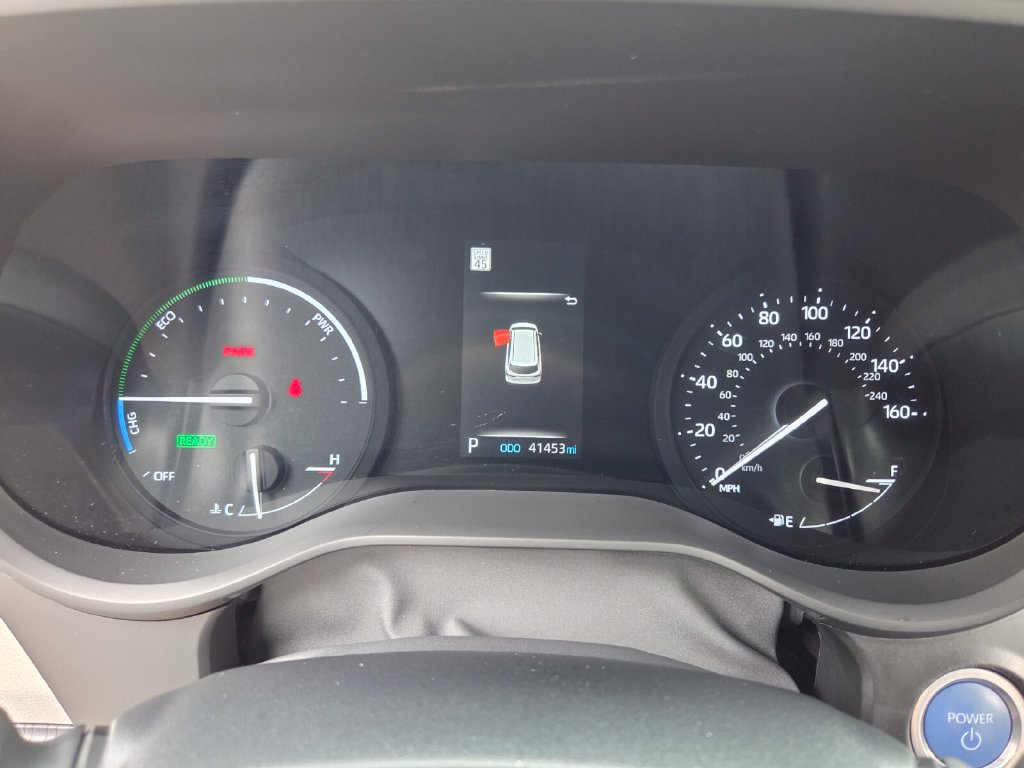 Used 2024 Toyota Sienna LE FWD image 24