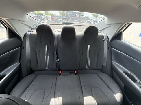 Used 2024 Hyundai Elantra SEL FWD image 22
