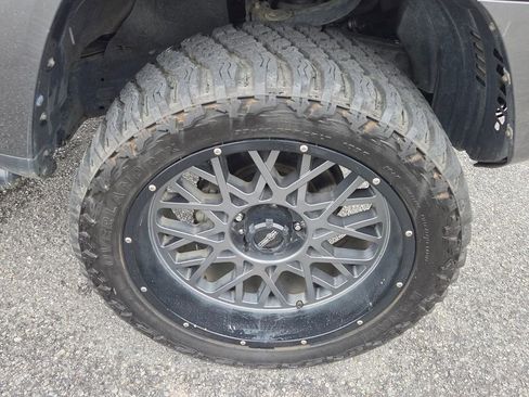 Used 2021 Toyota 4Runner SR5 AWD/4WD image 15
