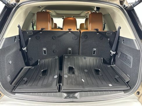 Used 2025 Nissan Pathfinder Platinum w/ Cargo Package FWD image 33