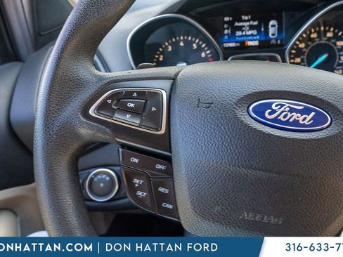 Used 2017 Ford Escape SE FWD image 11