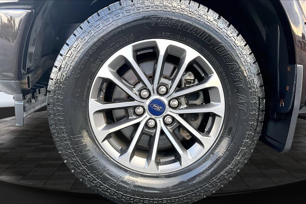 Used 2018 Ford F150 XLT w/ Equipment Group 301A Mid AWD/4WD image 9