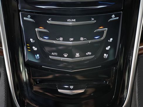 Used 2019 Cadillac Escalade Luxury AWD/4WD image 20
