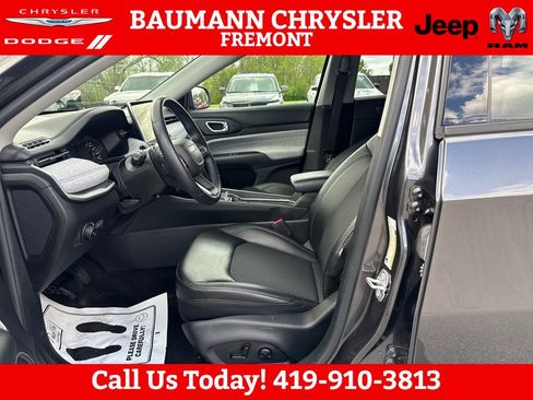 Used 2022 Jeep Compass Latitude w/ Convenience Group AWD/4WD image 9
