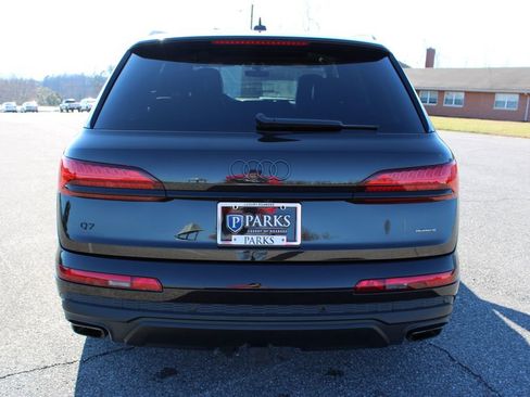 New 2025 Audi Q7 3.0T Prestige image 7