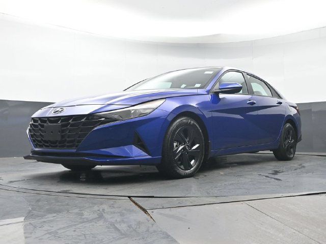 Used 2023 Hyundai Elantra SEL FWD image 23