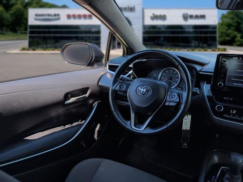 Used 2022 Toyota Corolla SE FWD image 29
