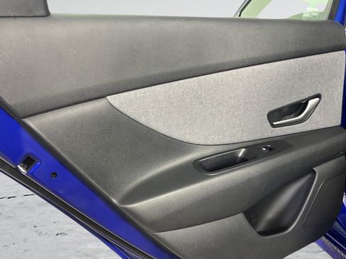 Used 2023 Hyundai Elantra Limited FWD image 28