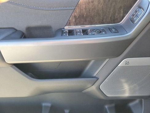 New 2026 Ford F250 Lariat w/ Lariat Premium Package image 14