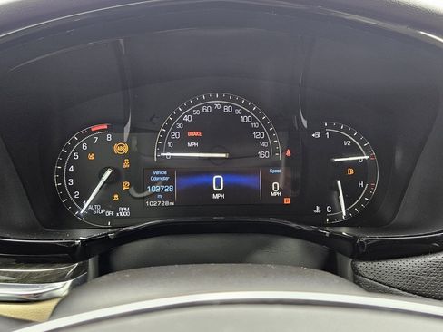 Used 2019 Cadillac XT5 FWD image 4