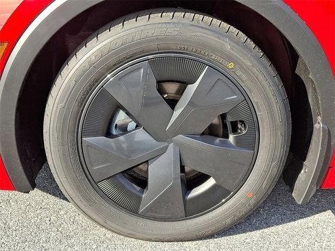 New 2026 Toyota Prius Plug-In Hybrid image 18