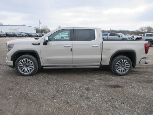 New 2026 GMC Sierra 1500 Denali Ultimate image 9