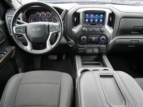 Used 2020 Chevrolet Silverado 1500 RST AWD/4WD image 19