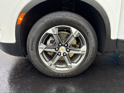 Used 2025 Chevrolet Blazer LT image 32