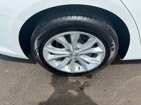 Used 2024 Chevrolet Malibu LT FWD image 42