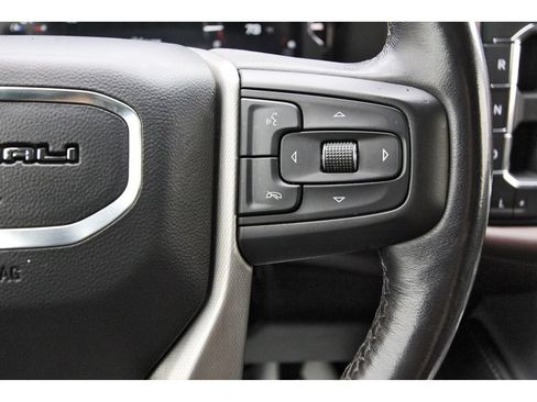 Used 2022 GMC Yukon Denali AWD/4WD image 16