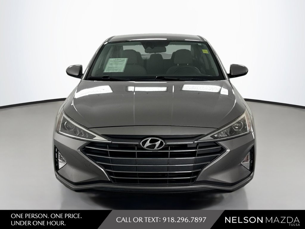 Used 2020 Hyundai Elantra SEL FWD image 2