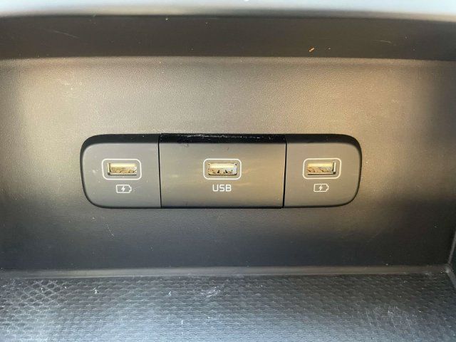 Certified 2024 Kia Carnival LX FWD image 37