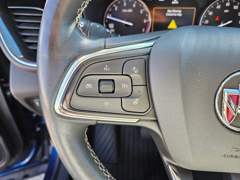 Used 2022 Buick Envision Essence w/ Technology Package I image 18