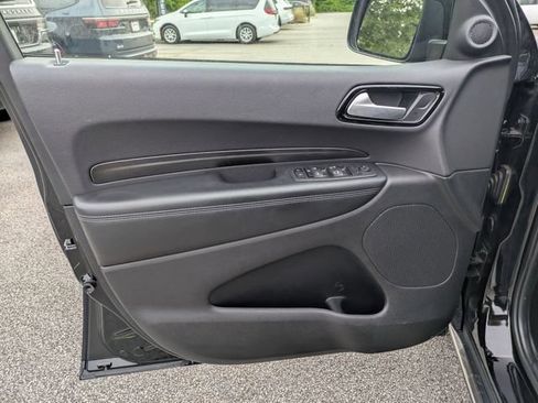 Used 2023 Dodge Durango SXT AWD/4WD image 11
