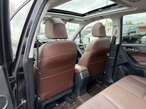 Used 2018 Subaru Forester 2.5i Touring AWD/4WD image 23