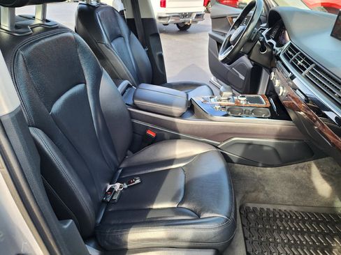 Used 2018 Audi Q7 3.0T Premium Plus w/ Premium Plus Package image 12