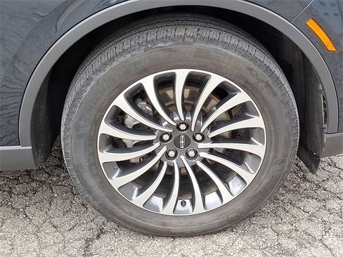 Used 2023 Lincoln Aviator Reserve image 8