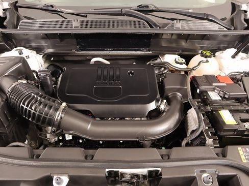 Used 2023 GMC Acadia SLE w/ Driver Convenience Package image 20