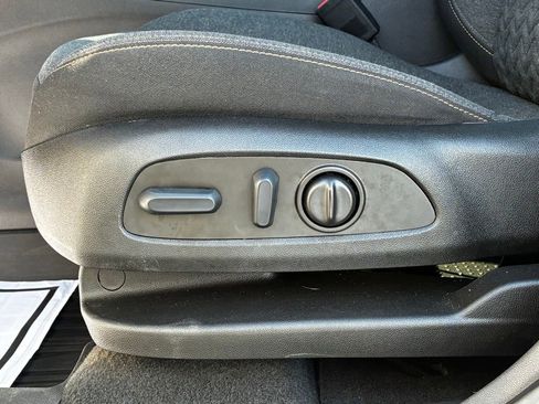 Used 2022 Chevrolet Equinox LT AWD/4WD image 20