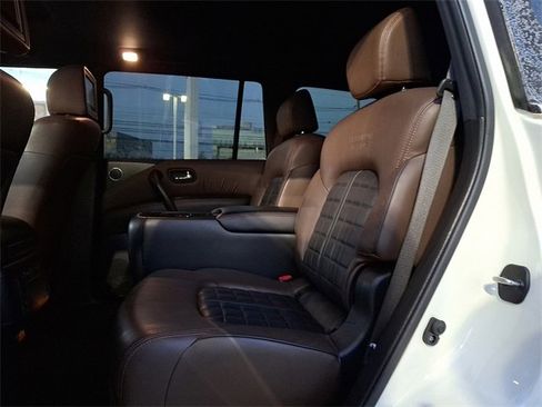 Used 2019 Nissan Armada Platinum w/ Captain's Chairs Package image 10